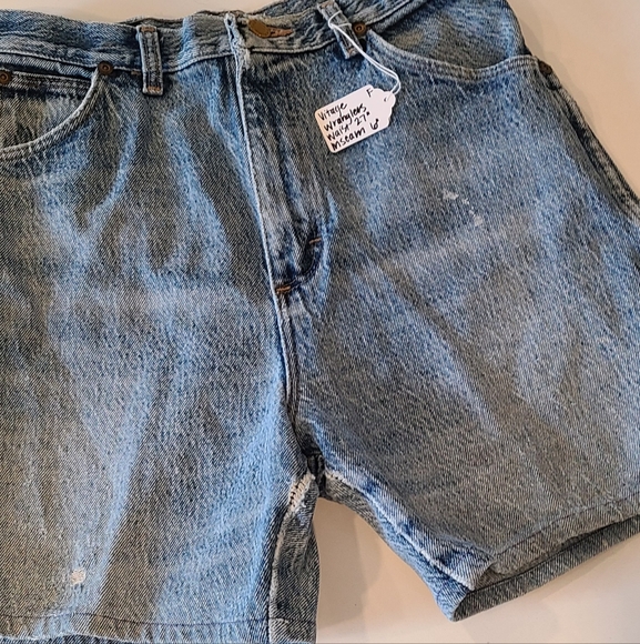 Wrangler Cut Off Shorts - Picture 1 of 7